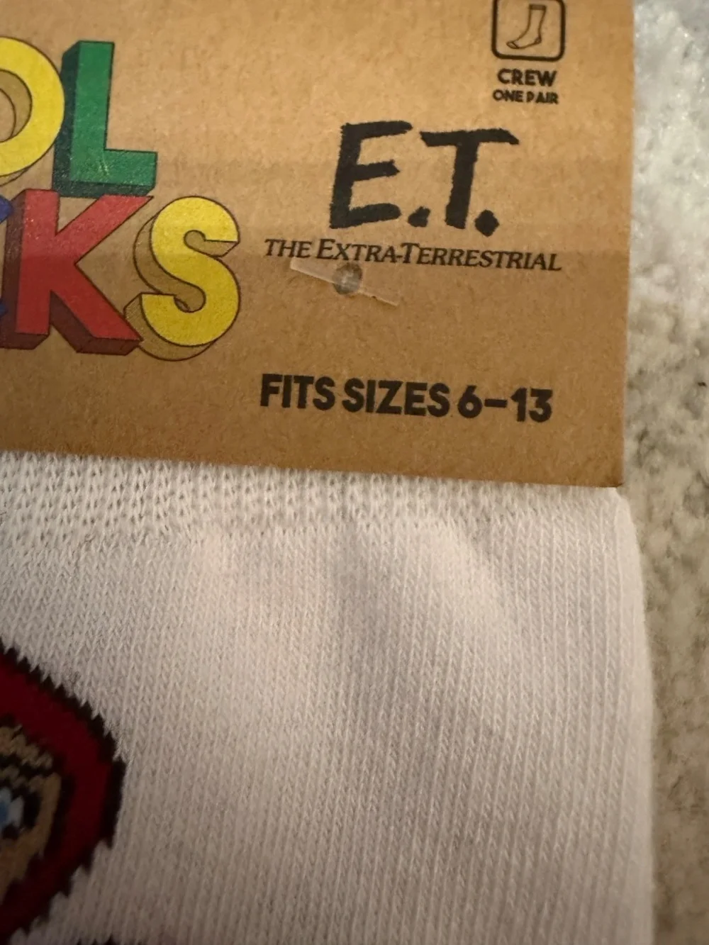Universal Studios E.T. The Extra-Terrestrial Crew Socks NWT Size 6-13